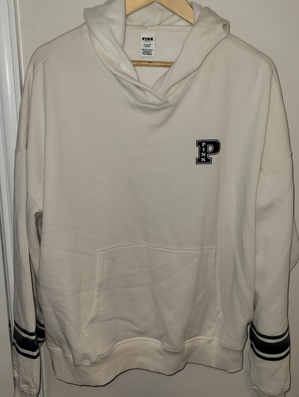 PINK Victoria's Secret Cream logo hoodie xl
